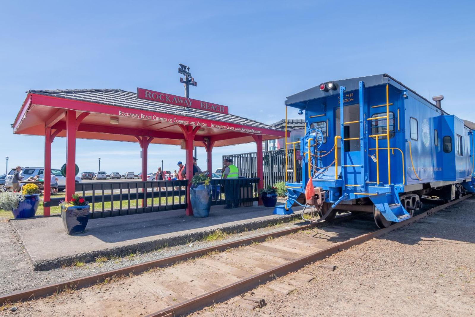 Whale Watcher Condo #2 Main image 2