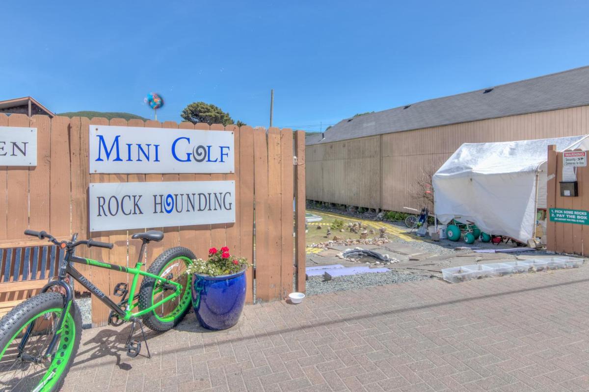 Popular attractions Area Nearby Property